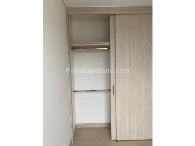 Apartamento de 2 alcobas en venta en El Poblado, Medellín, 60 m² · foto 12 de 17