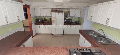 Casa de 3 alcobas en venta en Santa Teresita, Cali, 345 m² · foto 5 de 17