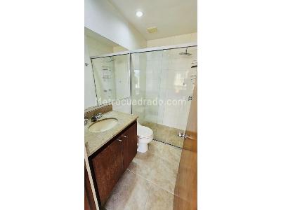 Casa de 4 alcobas en venta en El Poblado, Medellín, 158 m² · foto 8 de 20