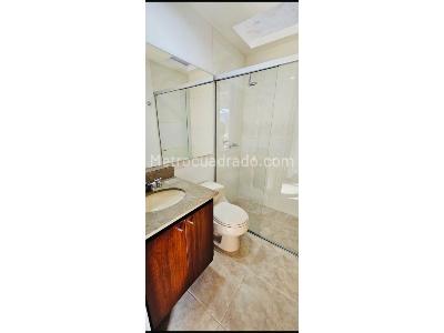 Casa de 4 alcobas en venta en El Poblado, Medellín, 158 m² · foto 9 de 20