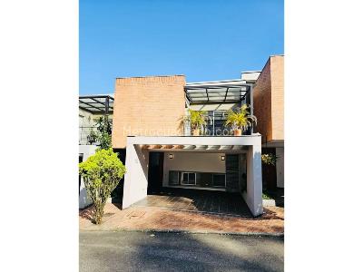 Casa de 4 alcobas en venta en El Poblado, Medellín, 158 m² · foto 10 de 20