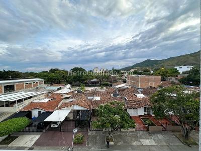 Apartamento de 1 alcoba en venta en La Flora, Cali, 40 m² · foto 13 de 20
