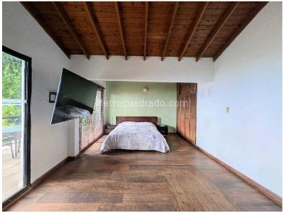 Casa de 5 alcobas en venta en Los Balsos, Medellín, 225 m² · foto 12 de 17