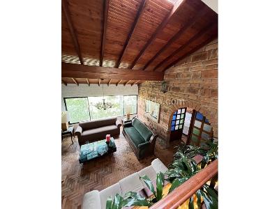 Casa de 5 alcobas en venta en Las Brujas, Envigado, 1060 m² · foto 5 de 20