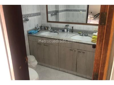 Apartamento en venta en El Poblado, Medellín · foto 14 de 20