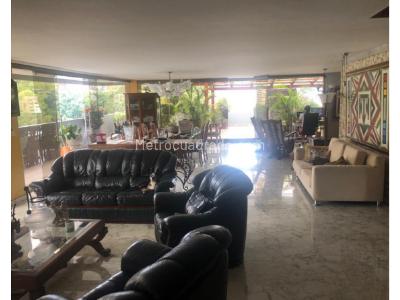 Apartamento en venta en El Poblado, Medellín · foto 2 de 20