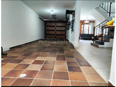 Casa de 5 alcobas en venta en Rionegro, Rionegro, 272 m² · foto 13 de 24