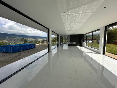 Casa de 4 alcobas en venta en Kilometro 18, Cali, 598 m² · foto 18 de 20