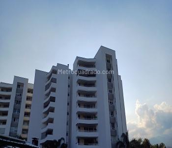 Apartamento de 3 alcobas en venta en Ciudad Jardin, Cali, 187 m² · foto 2 de 20