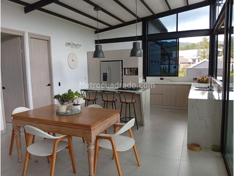Casa en Venta, Alto De Las Palmas, Envigado - Więcej