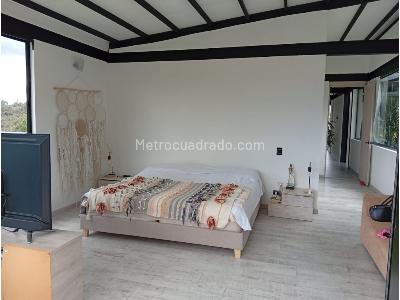 Casa de 3 alcobas en venta en Alto De Las Palmas, Envigado, 1575 m² · foto 16 de 20