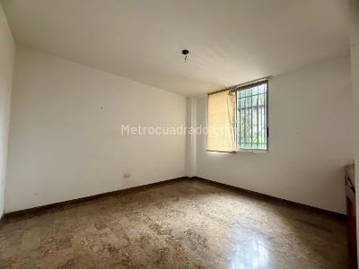 Apartamento en venta en Santa Teresita, Cali · foto 4 de 20