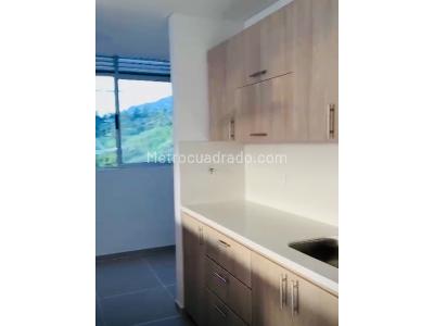 Apartamento en venta en Envigado, Medellín · foto 2 de 17