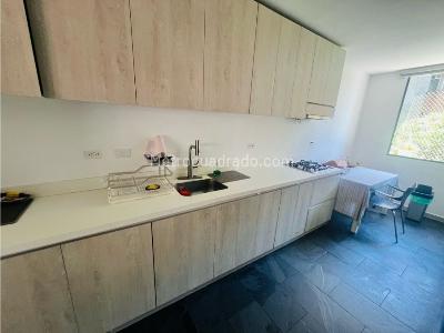 Apartamento de 3 alcobas en venta en Envigado, Medellín, 180 m² · foto 3 de 20