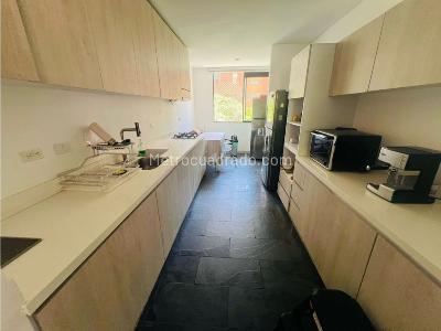 Apartamento de 3 alcobas en venta en Envigado, Medellín, 180 m² · foto 4 de 20