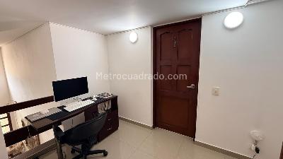 Casa de 3 alcobas en venta en Valle Del Lili, Cali, 412 m² · foto 7 de 19