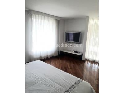 Apartamento de 2 alcobas en arriendo en El Poblado, Medellín, 158 m² · foto 11 de 14