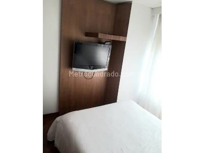 Apartamento de 2 alcobas en arriendo en El Poblado, Medellín, 158 m² · foto 12 de 14