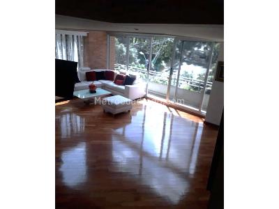Apartamento de 2 alcobas en arriendo en El Poblado, Medellín, 158 m² · foto 2 de 14