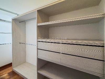 Apartamento de 2 alcobas en venta en Los Balsos 1, Medellín, 153 m² · foto 16 de 20