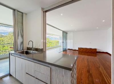 Apartamento de 2 alcobas en venta en Los Balsos 1, Medellín, 153 m² · foto 3 de 20