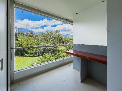 Apartamento de 2 alcobas en venta en Los Balsos 1, Medellín, 153 m² · foto 7 de 20