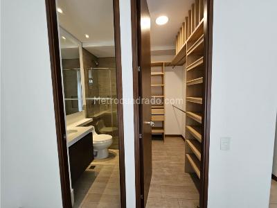 Apartamento en arriendo en El Poblado, Medellín · foto 12 de 20