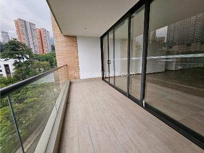 Apartamento en venta en El Poblado, Medellín · foto 9 de 20