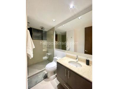 Apartamento de 3 alcobas en arriendo en El Poblado, Medellín, 170 m² · foto 14 de 20