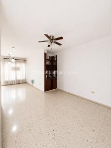 Casa de 5 alcobas en venta en San Fernando Nuevo, Cali, 282 m² · foto 3 de 20