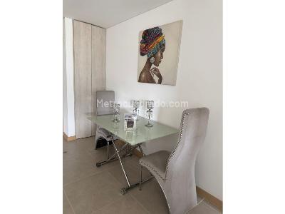 Apartamento de 3 alcobas en venta en Loma De Las Brujas, Envigado, 101 m² · foto 13 de 20