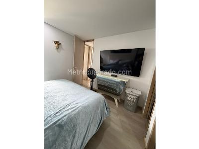 Apartamento de 3 alcobas en venta en Loma De Las Brujas, Envigado, 101 m² · foto 15 de 20