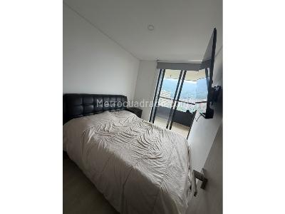 Apartamento de 3 alcobas en venta en Loma De Las Brujas, Envigado, 101 m² · foto 17 de 20