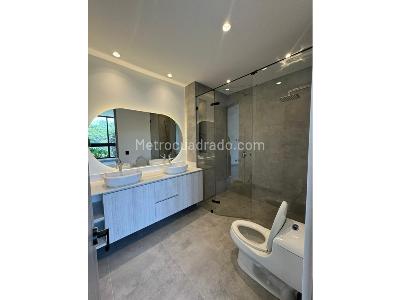 Apartamento en arriendo en El Poblado, Medellín · foto 14 de 18