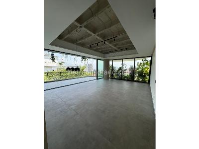 Apartamento en arriendo en El Poblado, Medellín · foto 2 de 18
