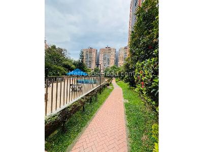 Apartamento en venta en El Poblado, Medellín · foto 20 de 20