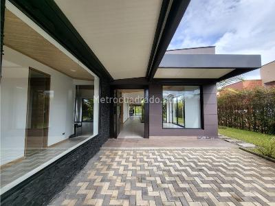 Casa de 4 alcobas en venta en Llanogrande, Rionegro, 1875 m² · foto 12 de 20