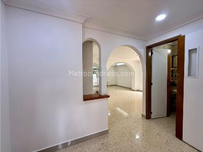 Casa en arriendo en Castropol, Medellín · foto 11 de 20