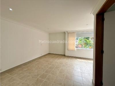 Casa en arriendo en Castropol, Medellín · foto 12 de 20