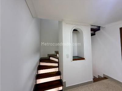 Casa en arriendo en Castropol, Medellín · foto 8 de 20