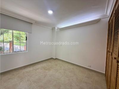 Casa en arriendo en Castropol, Medellín · foto 9 de 20