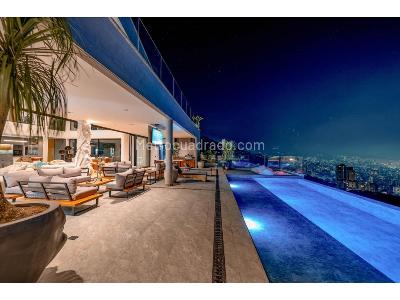 Casa de 5 alcobas en venta en Las Palmas, Envigado, 1200 m² · foto 2 de 20
