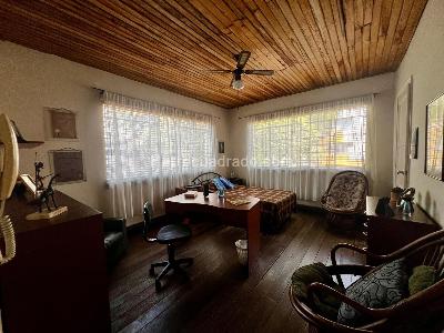 Casa de 5 alcobas en venta en San Fernando Nuevo, Cali, 256 m² · foto 18 de 20