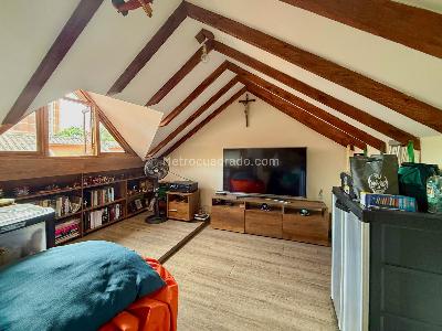 Casa de 3 alcobas en venta en La Mota, Medellín, 120 m² · foto 18 de 19