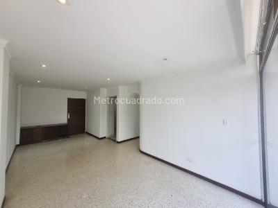 Apartamento en venta en Prados Del Norte, Cali · foto 6 de 19
