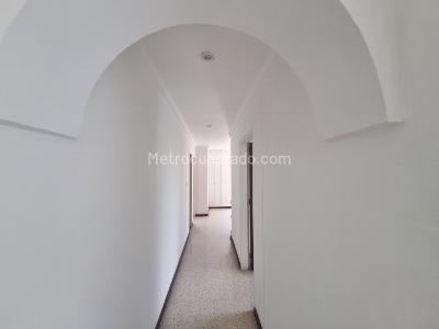 Apartamento en venta en Prados Del Norte, Cali · foto 9 de 19