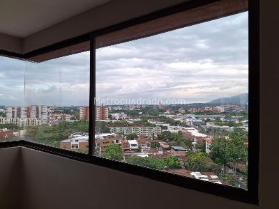 Apartamento de 4 alcobas en venta en Quintas De Don Simon, Cali, 168 m² · foto 18 de 20