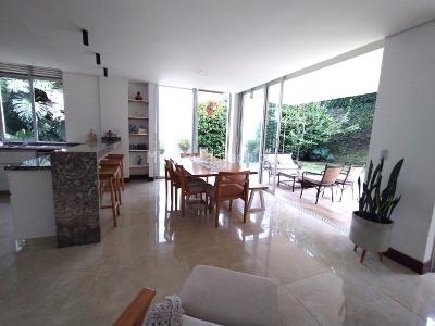 Casa de 4 alcobas en venta en Parcelaciones Pance, Cali, 241 m² · foto 4 de 20