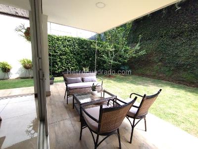 Casa de 4 alcobas en venta en Parcelaciones Pance, Cali, 241 m² · foto 8 de 20