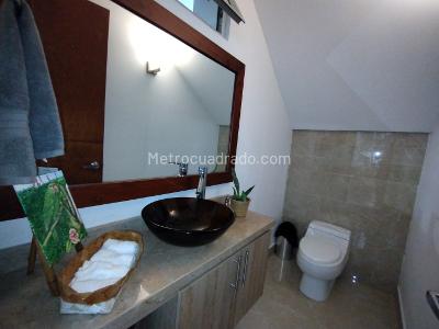 Casa de 4 alcobas en venta en Parcelaciones Pance, Cali, 241 m² · foto 9 de 20